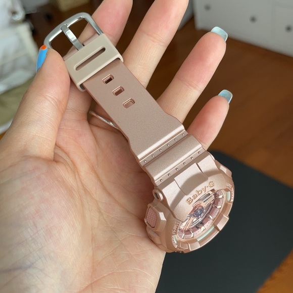 Light pink baby G G-Shock watch - Picture 5 of 6